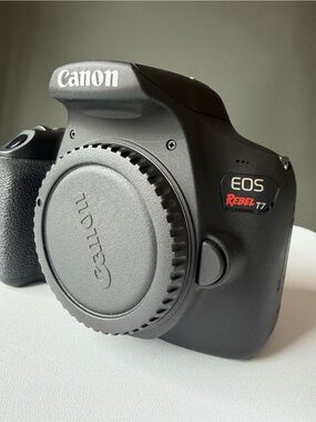 Canon EOS Rebel T7 DSLR Camera Body NWOB